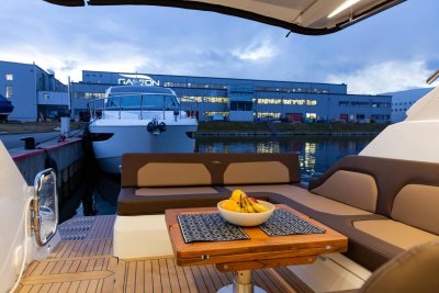 Galeon 405 HTS — Photo 20