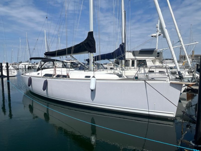 Hanse 400